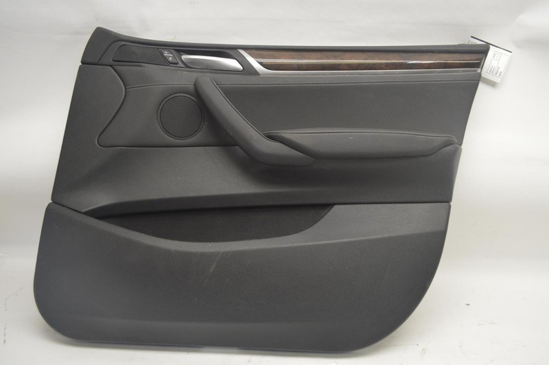 2015-2018 BMW X4 FRONT RIGHT PASSENGER SIDE DOOR PANEL TRIM COVER BLACK OEM