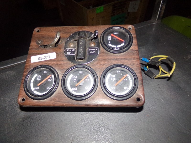 Freightliner 22-46440-000 A22-38890-000 22-46441-000 Dash Panel Eaton 167642
