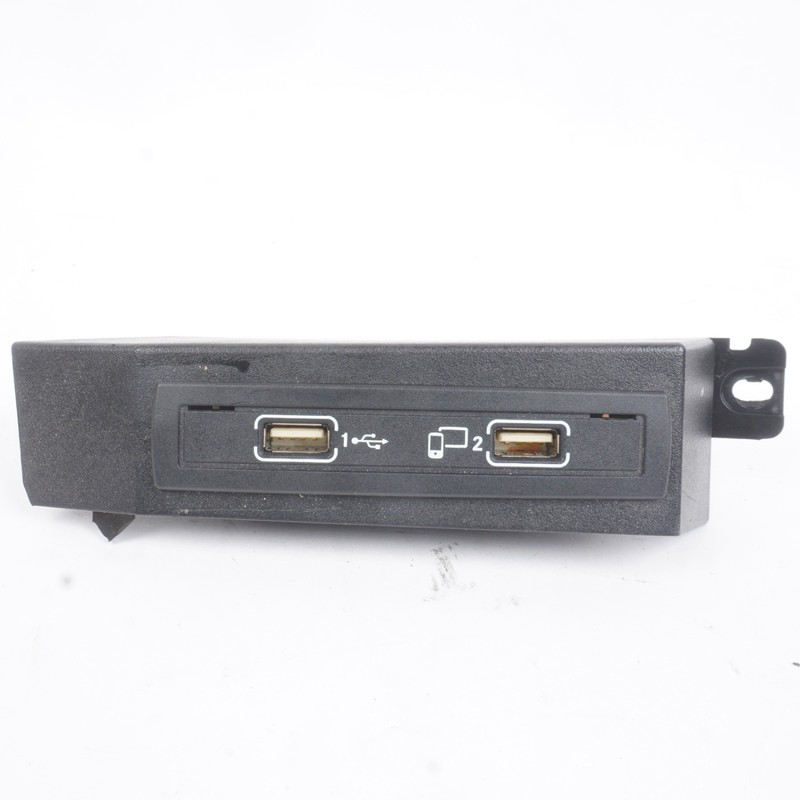 2017-2020 Mercedes SLC300 Center Console Usb Port OEM