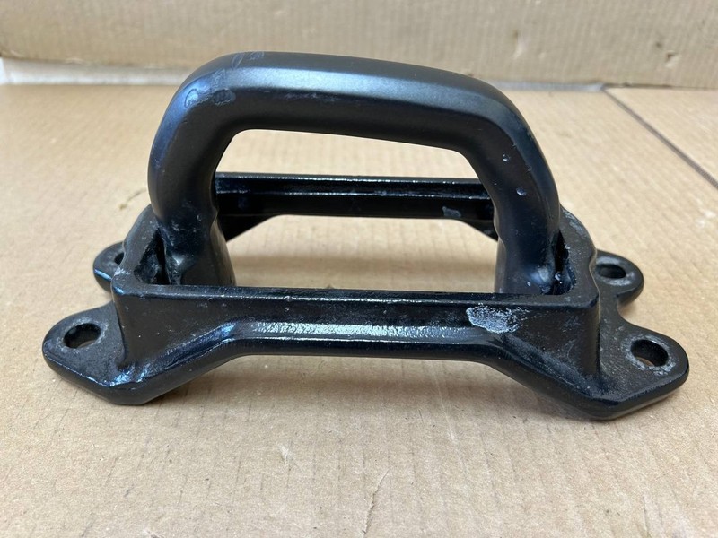 ✅25-26 Rivian R1T R1S Front Bumper Tow Hitch Hook Towing PT00853202