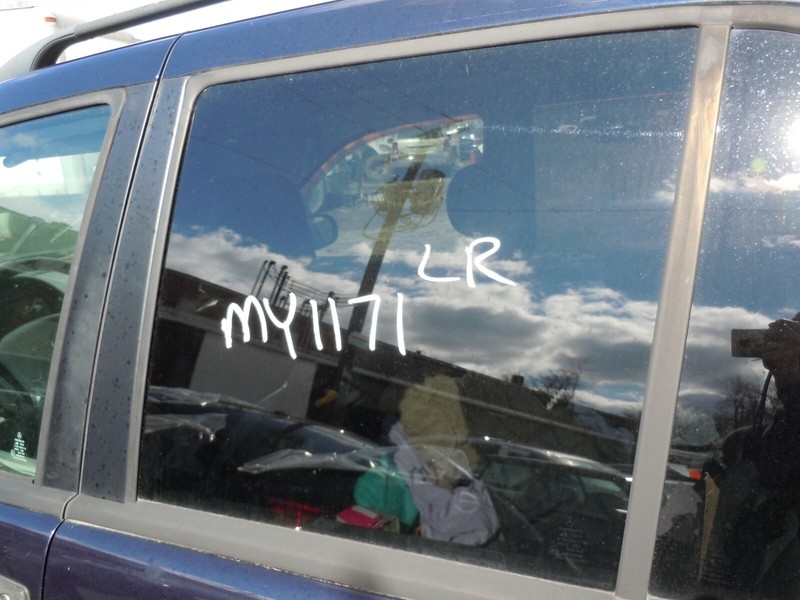 2002 2003 Mercedes-Benz ML320 Rear Door Window Glass Driver Left OEM