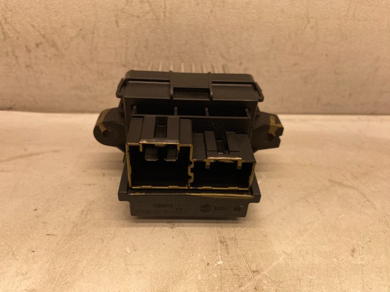 2013-2017 BUICK ENCLAVE REAR HVAC HEATER BLOWER MOTOR RESISTOR OEM