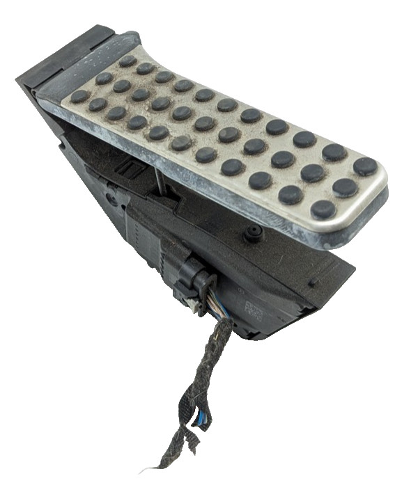15-20 Mercedes W205 C400 Gas Throttle Accelerator Pedal Assy 2053000104 OEM