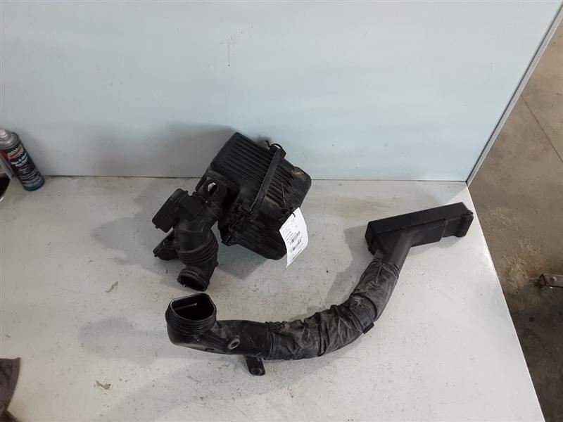 2007-2009 Hyundai Santa Fe Air Cleaner Intake Box Assembly