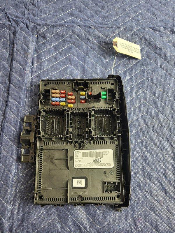 Used Oem Ford BCM Body Control Module Unit for 2021-2024 Mustang Mach-E AWD