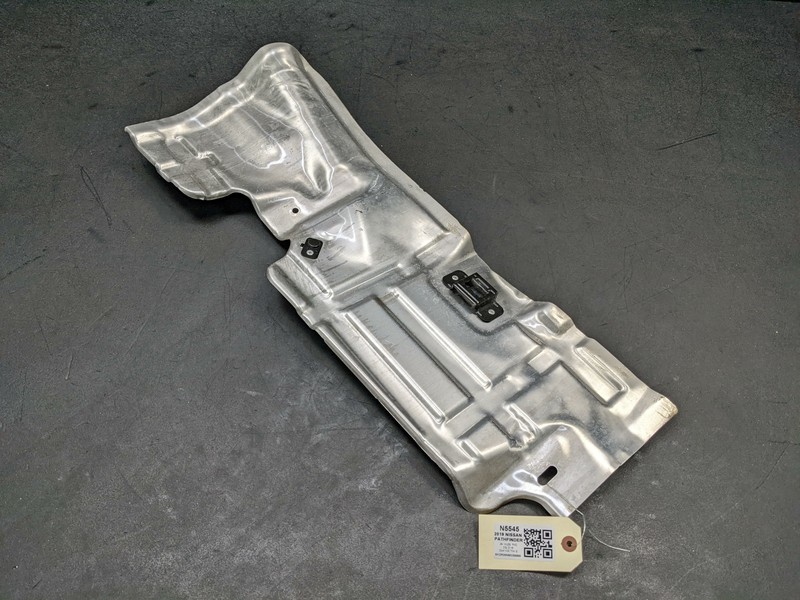 Gas Fuel Tank Shield Protector 17285-3JA0A 2019 Nissan Pathfinder 2013-2017 2018