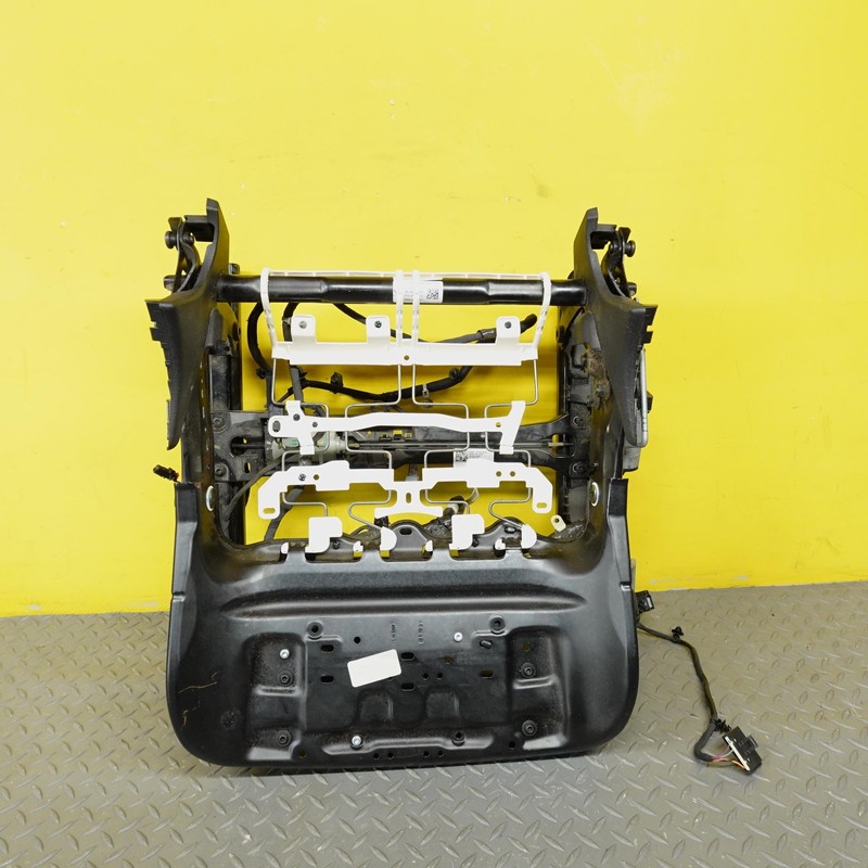 2019-2023 GMC SIERRA 1500 Front Left Lower Power Seat Track Frame Oem 13525329