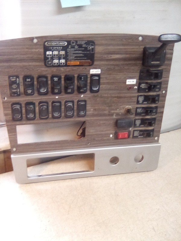 Freightliner Coronado Switch Panel 22-64402-000