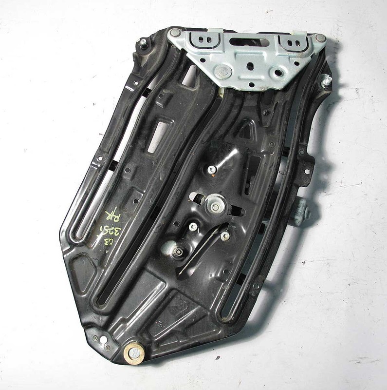 BMW E46 3-Series Convertible Right Rear Window Regulator Lifter w Motor 00-06