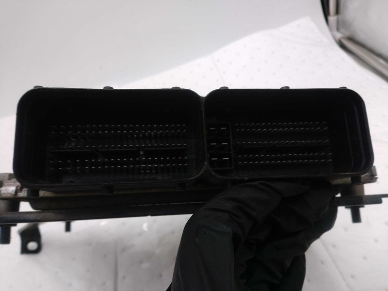 2019 KIA SORENTO Engine Control Module ECM 3.3L OEM Used NJ25-25270-637050