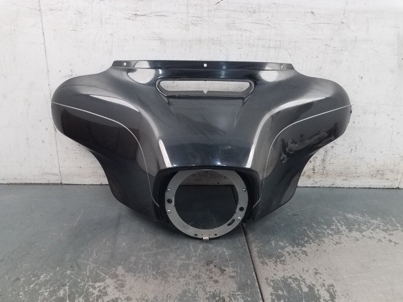 2014 14 - 16 Harley Ultra Limited Outer Nose Fairing - * #0677 P2