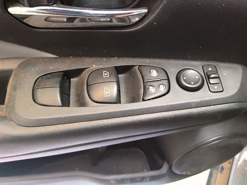 Driver Front Door Switch Driver's Classic Style Fits 18-25 KICKS 1733266