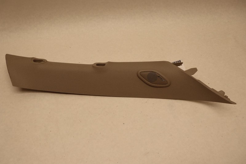 2007-2014 GMC YUKON RIGHT SIDE WINDSHIELD A PILLAR TRIM COVER W/ SPEAKER OEM