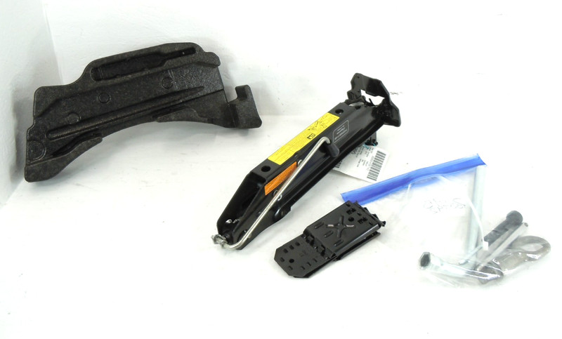 2012 12 Porsche Cayenne Spare Tire Jack & Tool Kit W/ Foam Housing OEM