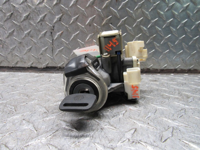04-10 TOYOTA SIENNA/ 03-08 COROLLA/ 01-07 SEQUOIA IGNITION SWITCH W/ KEY