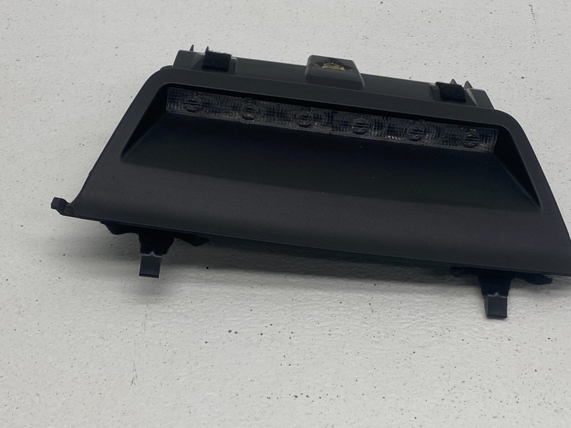 2017-2022 INFINITI Q60 3RD BRAKE LIGHT OEM LOT612