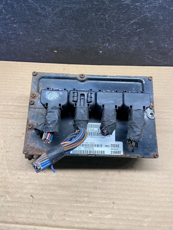 2007 Chrysler Pacifica 4.0L Engine Control ECM P68022202AE AE4735 DW
