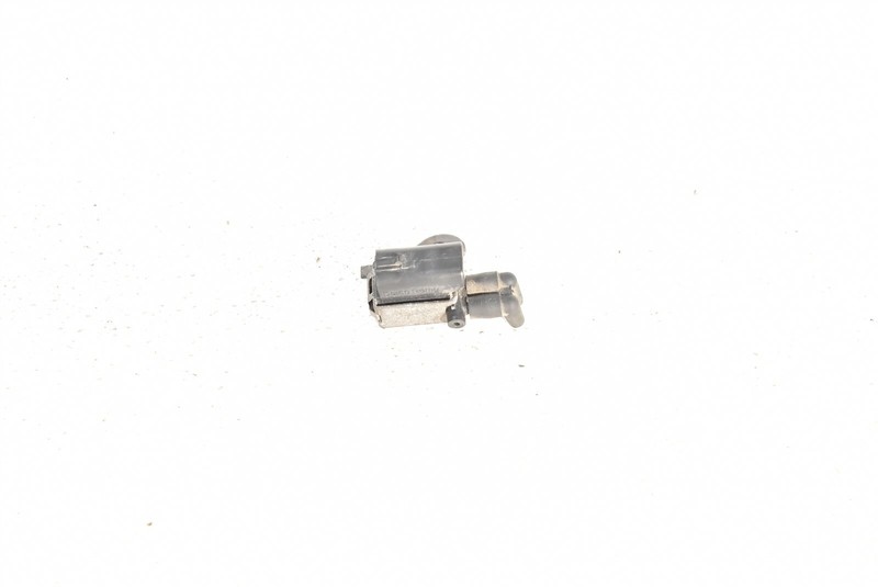 97-04 Corvette C5 Purge Valve Solenoid Aa6639