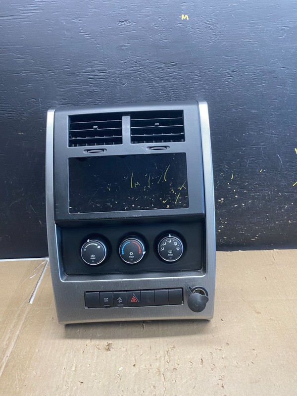 2008 to 2012 Jeep Liberty Dash Climate Temperature Control Radio Bezel ab2123 DG