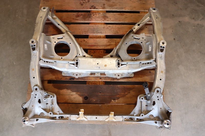 2017-2020 BMW 540I G30 RWD FRONT SUSPENSION CROSSMEMBER SUBFRAME OEM
