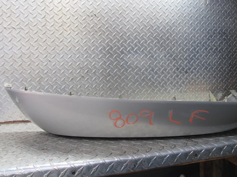 2005 JEEP LIBERTY LEFT FRONT DRIVER DOOR FLARE MOLDING SILVER 3.7L LIMITED