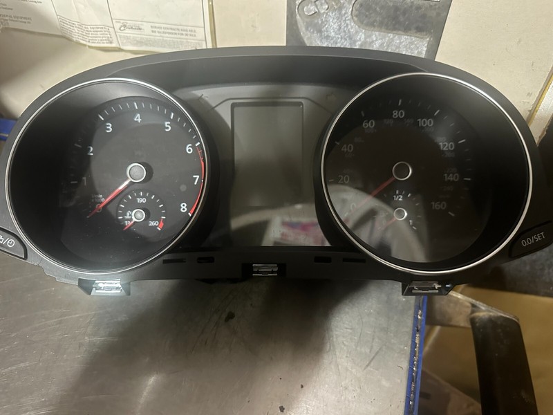 16-19 PASSAT OEM INSTRUMENT SPEEDOMETER GAUGE CLUSTER 113K 561920971