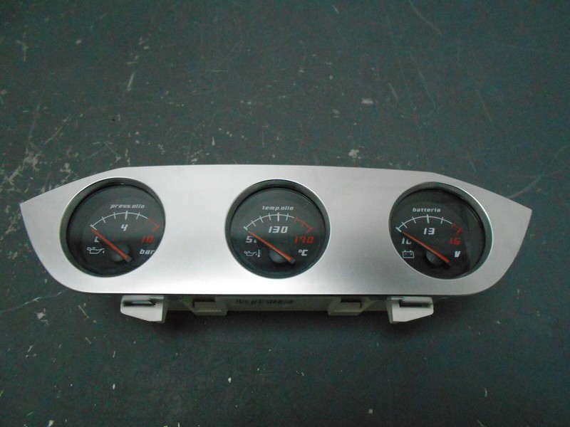 2012 10 11 Lamborghini Gallardo LP550-2 Oil Pressure Temp Batt Gauges #01960 CA3