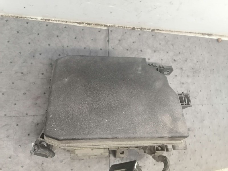 Fuse Box Engine Sedan Fits 14-19 COROLLA 1608007