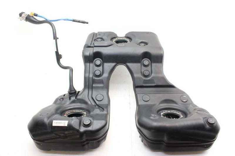 10-16 PANAMERA Turbo AWD Fuel Tank Assembly with Filler Neck
