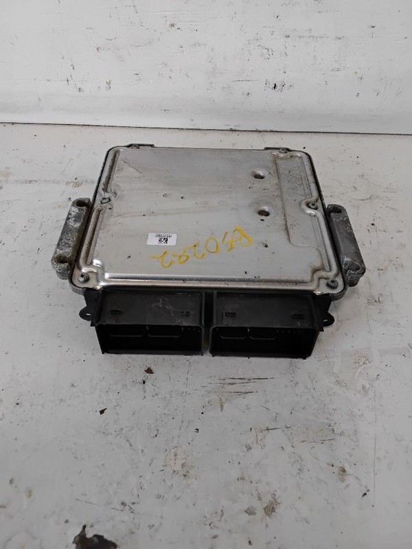 Engine ECM Electronic Control Module 2.0L VIN 9 8th Digit Fits 16 MKZ 3540220