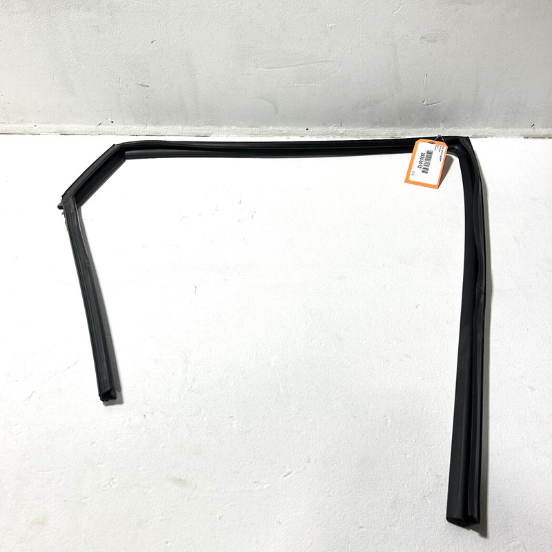 Rear Right Side Door Window Glass Run Channel Seal Infiniti QX50 2016-2017 OEM