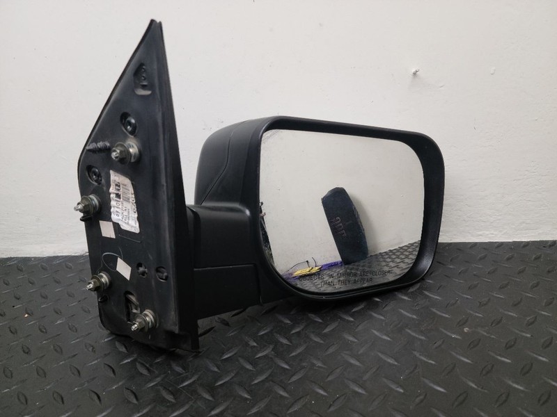 04-15 Nissan Titan Right Passenger Manual Side View Mirror OEM 96301-ZH00A