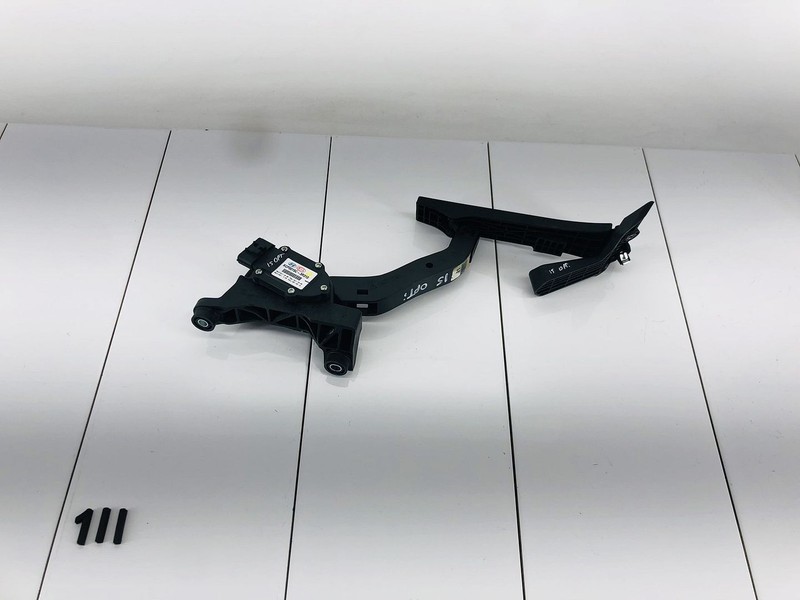 12-15 KIA OPTIMA 2.4L L4 GASOLINE ENGINE ACCELERATOR THROTTLE GAS PEDAL OEM
