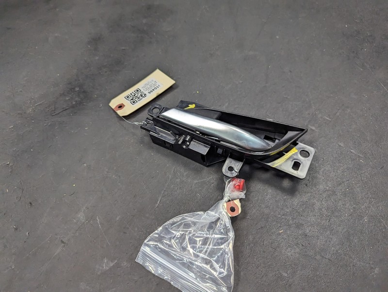Front Left Door Inside Handle 2023 Infiniti QX60 Sensory 2022