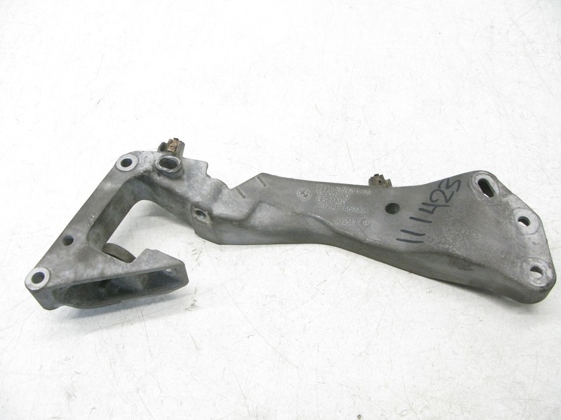 06-21 BMW F30 328i 2 3 4 5 xDRIVE TRANSMISSION CROSSMEMBER SUPPORT BRACKET 11142