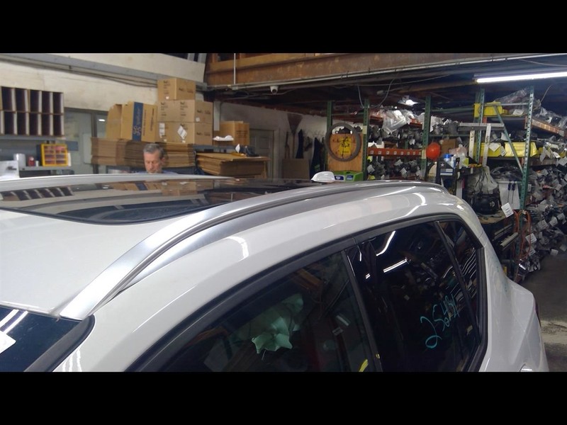 XC40 2019-2023 Left Luggage Rack 1686104
