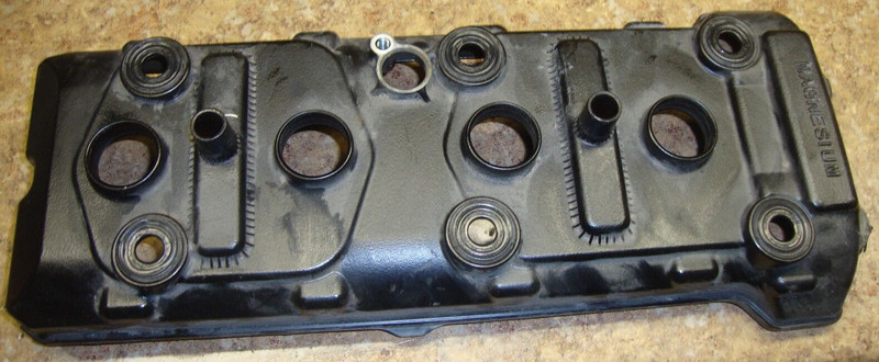2012 Suzuki GSX-R750 GSXR 750 GSXR750 Engine Cylinder Head Cover Panel Valve 12