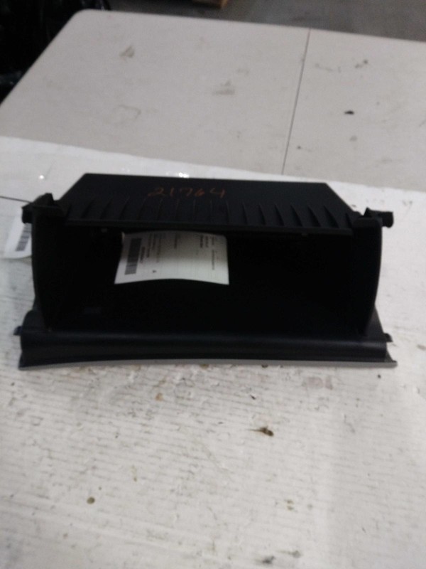 2020 Honda Pilot Glove Box Silver Used OEM Part 3858748 92K Miles
