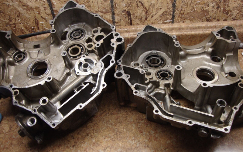 03 Suzuki SV1000 SV1000SK3 SV 1000 SK3 Engine Cases Crank Case Casing Block F10