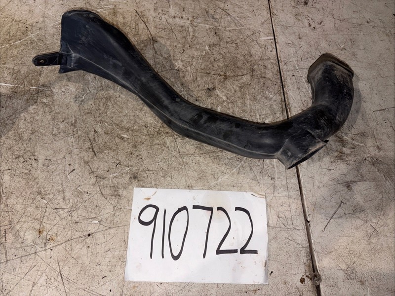 2007-09 LEXUS Rx 350 ENGINE AIR CLEANER INTAKE TUBE DUCT OEM 17751-OP060