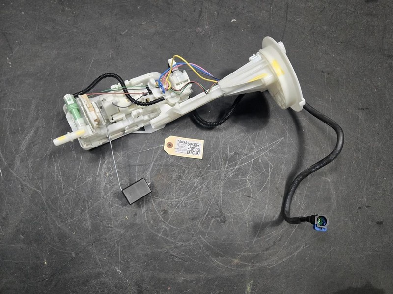 Fuel Pump 2021 Toyota RAV4 77020-0R050 2019 2020 2022 2023 2024 2025