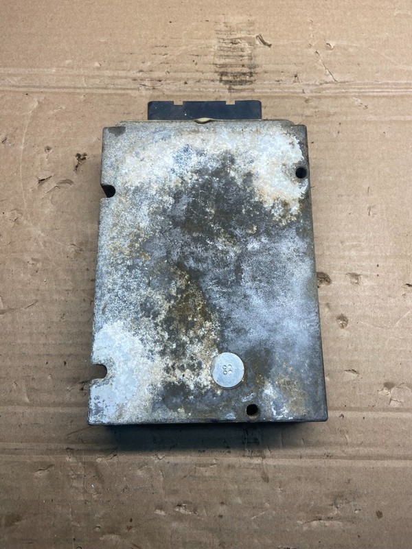 1997 to 1999 Ford F250 7.3L Diesel Driver Fuel Injector Control Module AE2433 DG