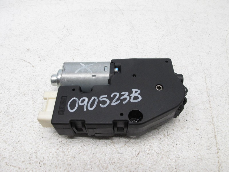 10-16 JAGUAR X351 XF XJ XJL XFR SUN ROOF SUNROOF TRACK GLASS MOTOR OEM 090523B