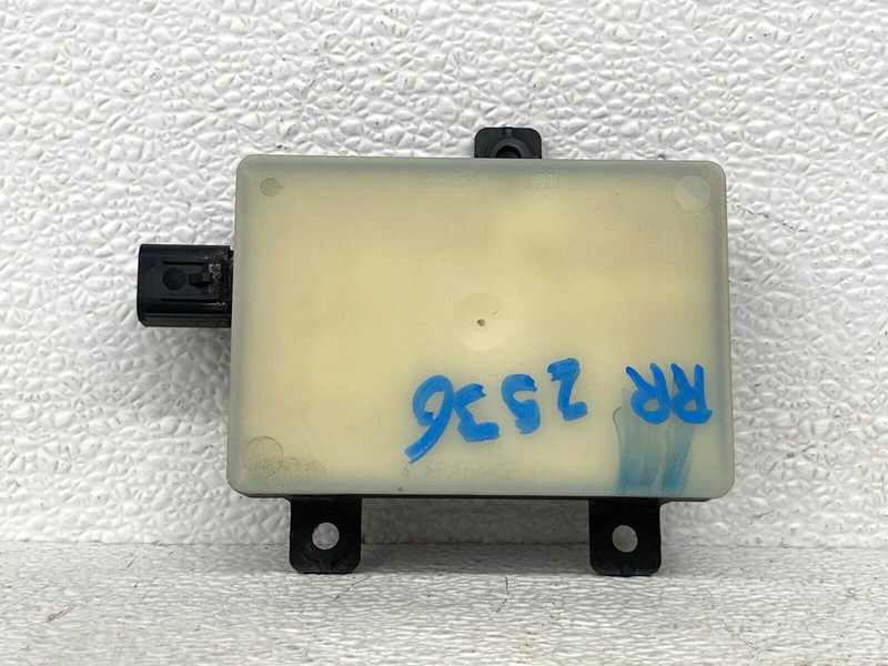 ⭐2017-2020 JAGUAR F-PACE REAR BLIND SPOT SAFETY RADAR CONTROL MODULE OEM LOT2536