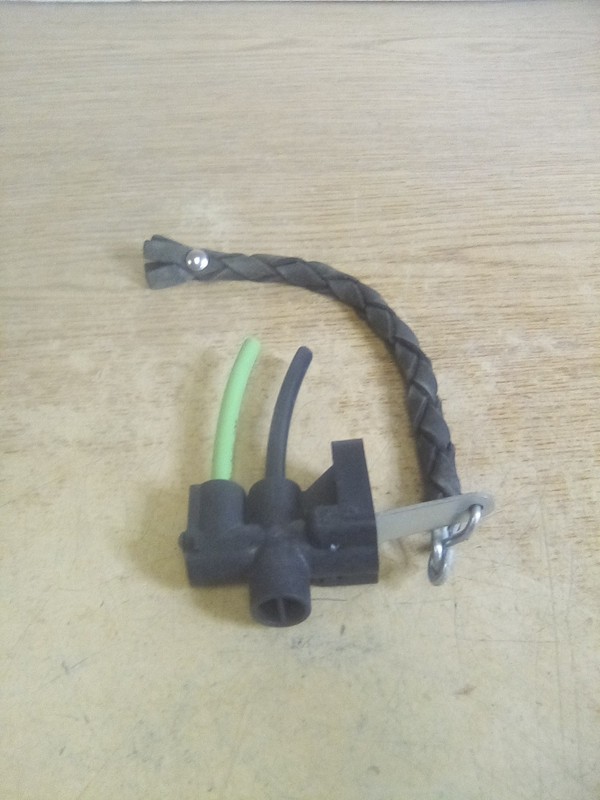 Peterbilt 579 G90-1107-001 Air Horn Valve
