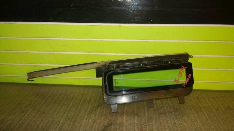 90 CHRYSLER IMPERIAL STD SDN DRIVER LEFT REAR VENT GLASS OEM 1560-31