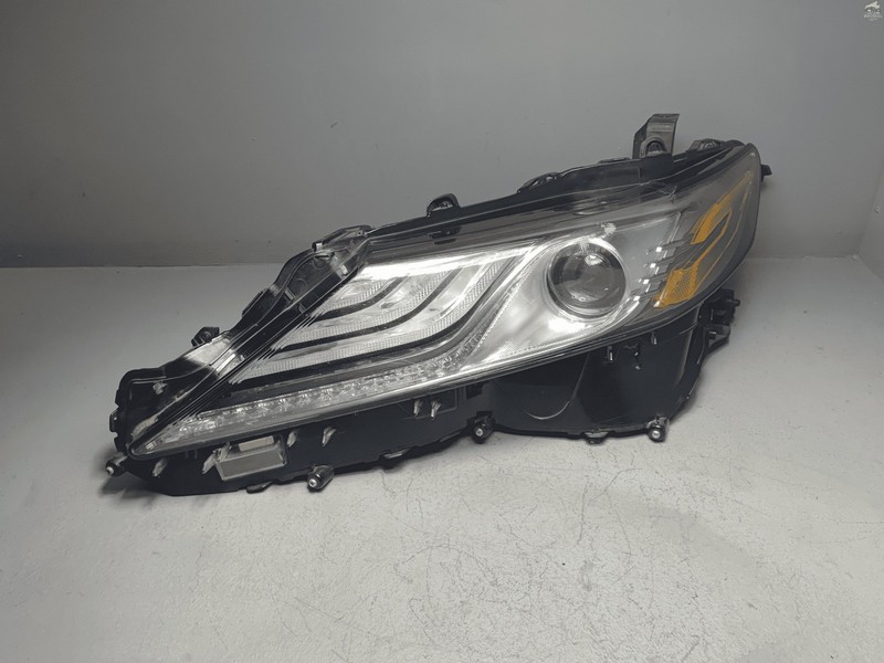 2019 TOYOTA CAMRY XSE FRONT LEFT DRIVER SIDE HEADLIGHT LAMP LIGHT FULL LED OEM