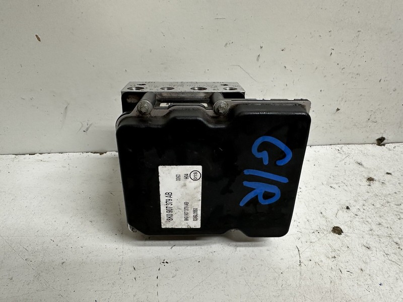 2009-2010 Audi A4 Awd Sdn Sw ABS Anti Lock Brakes Pump Brake Actuator Modulator