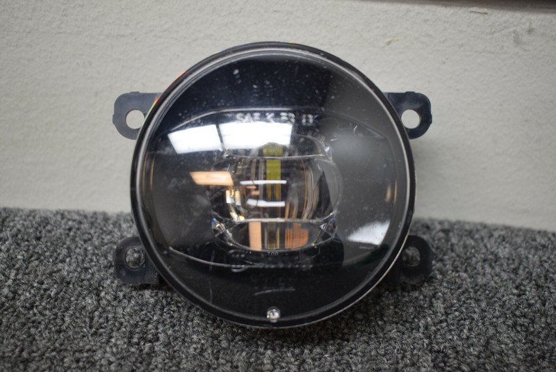 2015-2017 FORD MUSTANG GT FOG LIGHT FACTORY OEM