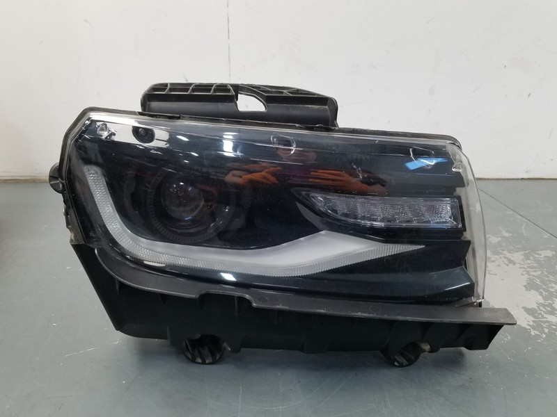 2014 14 15 Chevy Camaro Z28 Right Head Light#0369 P8